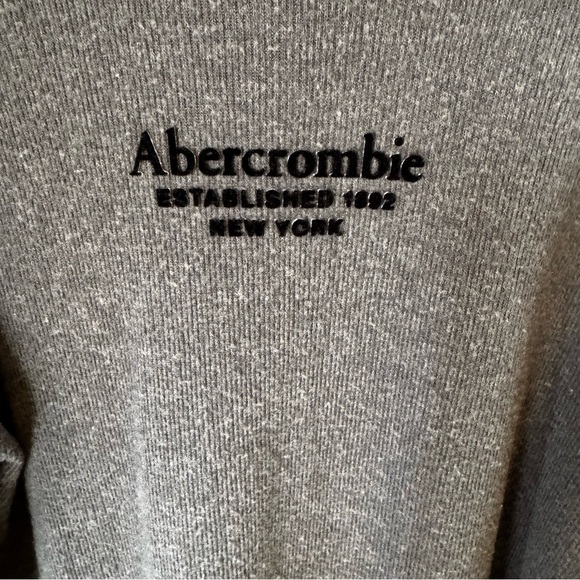 Abercrombie and Fitch Soft A&F Cozy Gray Knit Hoodie Tunic Women’s Size Medium - Picture 4 of 6